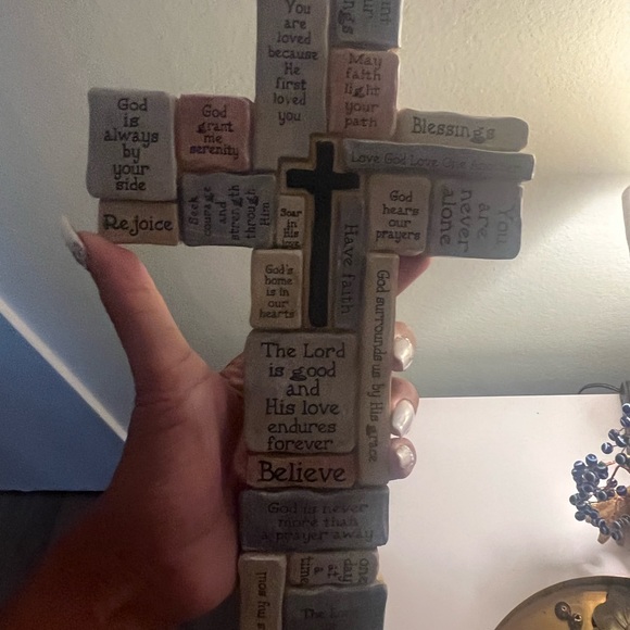 Cross - Picture 5 of 6